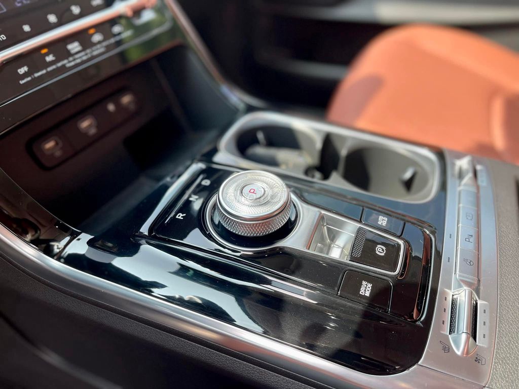 Kia Carnival 2023 Signature 3.5G - 49,000 km.. Mua bán Ô tô tại Thành phố Thủ Đức Tp Hồ Chí Minh được đăng bởi Đức Tứ Bánh hình 11