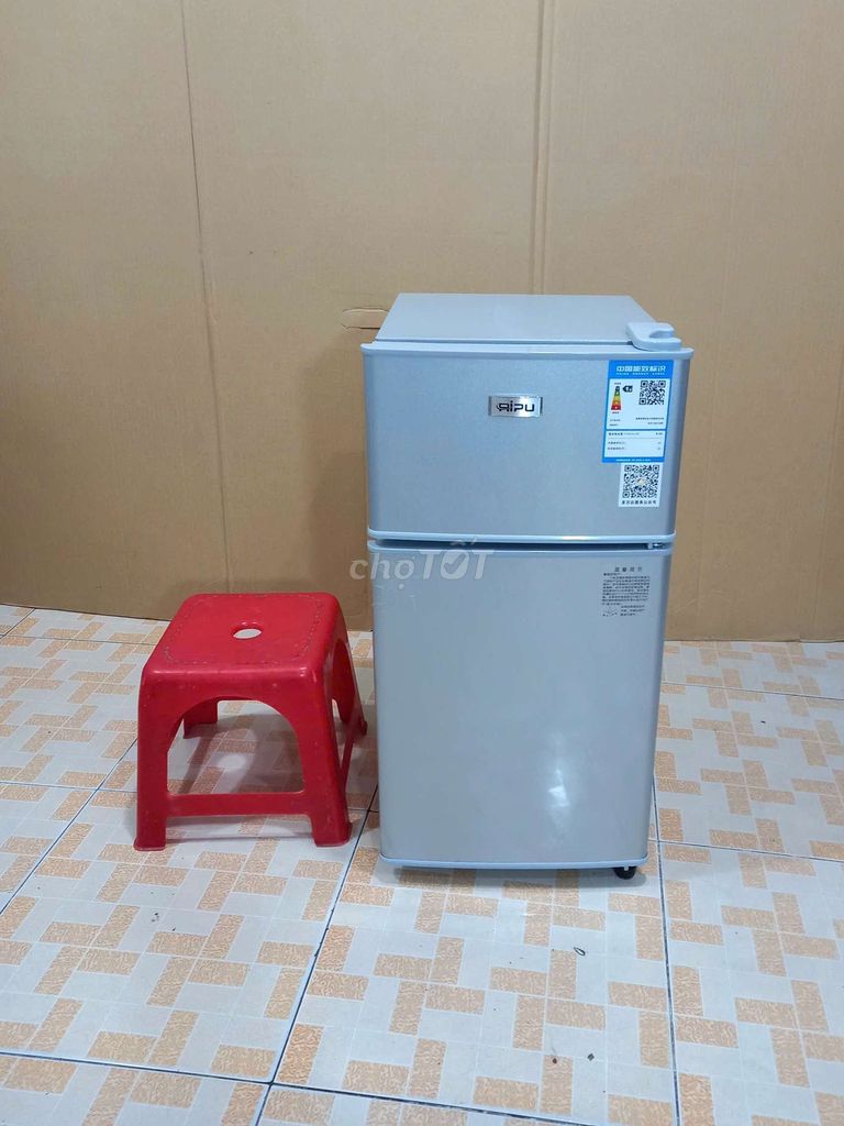 Tủ lạnh Ripu F60H6 nhỏ gọn, tiết kiệm điện năng.