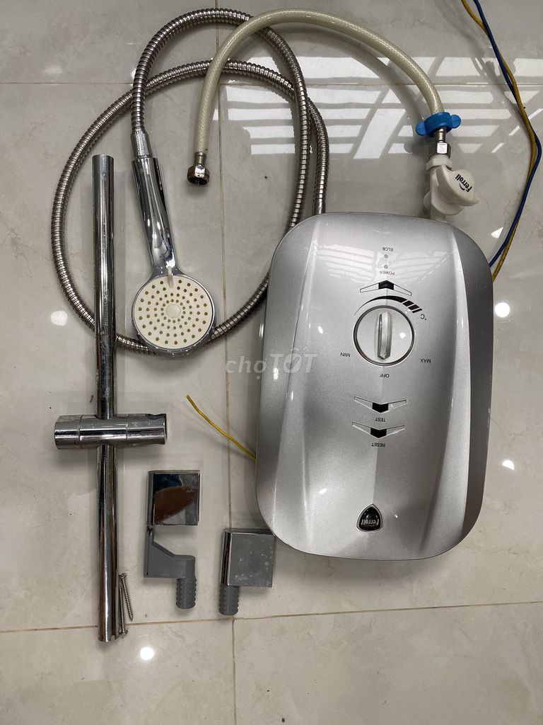 Máy nước nóng Ferroli Mido MSN 45S. Mua bán Thiết bị vệ sinh, nhà tắm tại Thị xã Tân Uyên Bình Dương được đăng bởi Quý hình 1