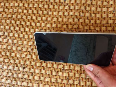 Realme GT6 Snapdragon 8 Gen 3 Trắng