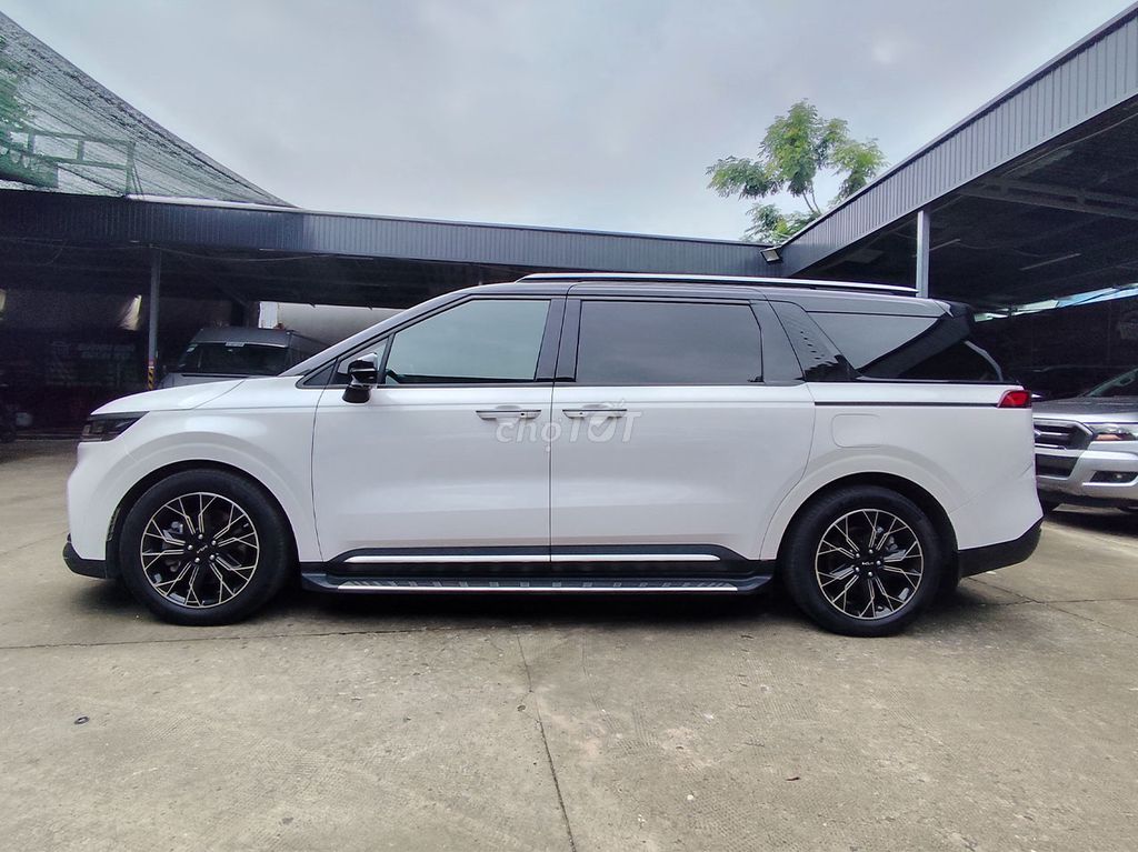 Kia Carnival 2023 Signature 2.2D - 27500 km. Mua bán Ô tô tại Quận 12 Tp Hồ Chí Minh được đăng bởi Xe Đẹp Minh Khôi hình 3
