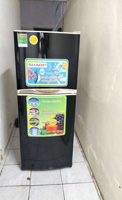 Tủ lạnh sharp 192lít còn đẹp ko đóng tuyết. Mua bán Tủ lạnh tại Quận 12 Tp Hồ Chí Minh được đăng bởi Thanh Trà
