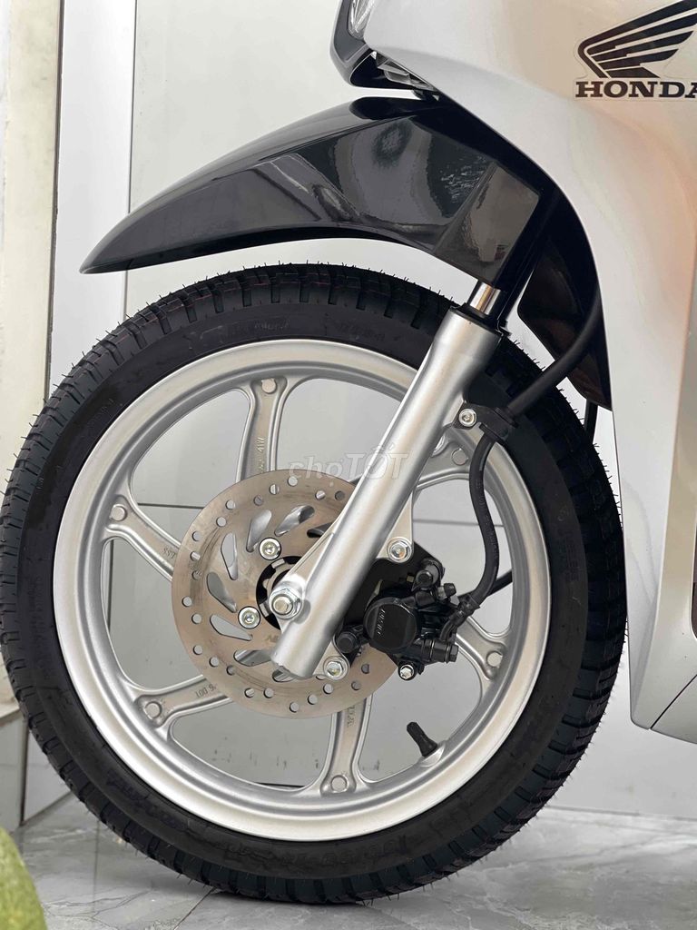 Honda Vision 2019 Bạc Porsche. Mua bán Xe máy tại Huyện Châu Thành Đồng Tháp được đăng bởi Gia Kiệt  hình 6