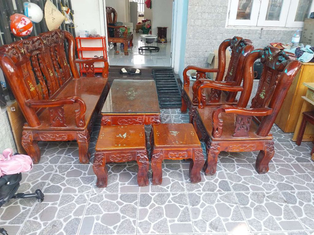 Bộ bàn ghế gỗ phòng khách. Mua bán Bàn ghế tại Thành phố Biên Hòa Đồng Nai được đăng bởi Đô hoàng hình 1
