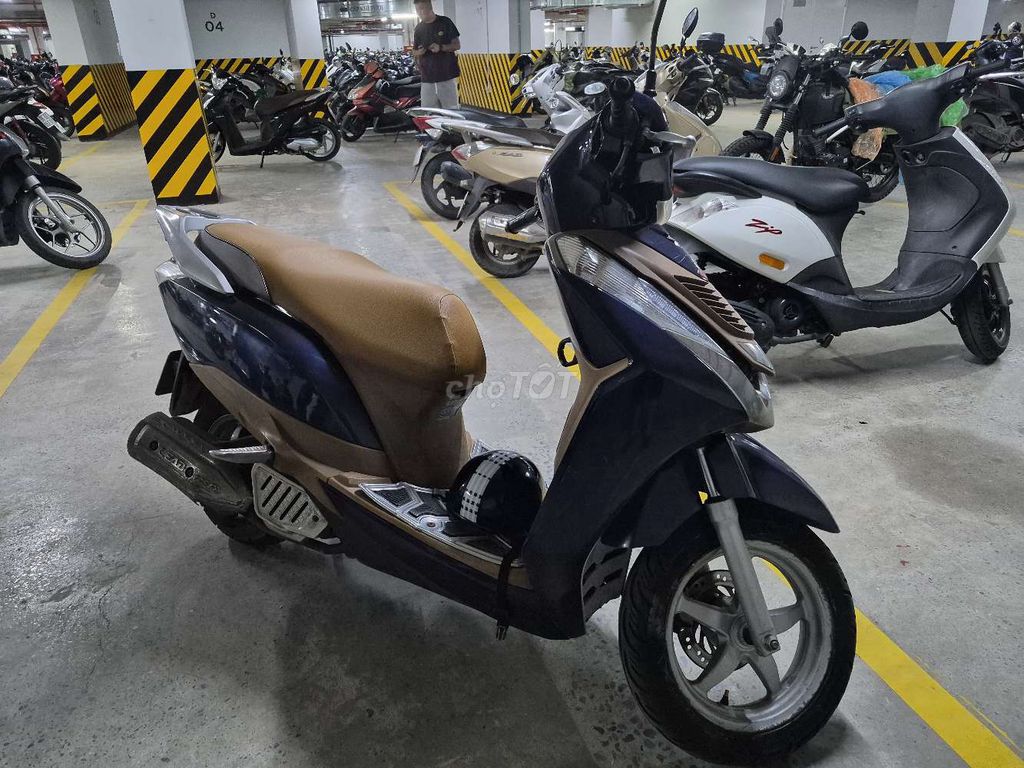 Honda Lead 125 2018 синий, коричневый
