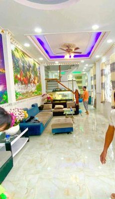Nhà phố 72 m² · 2 PN · Khu Chiến Lược