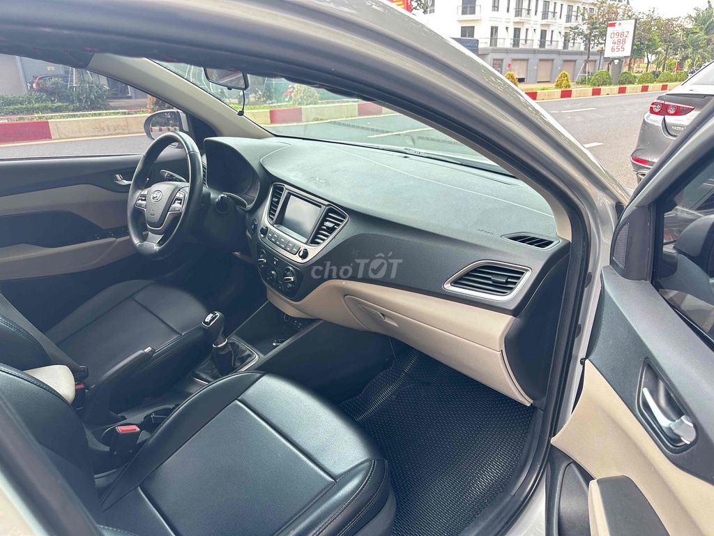 Hyundai Accent 2018 1.4 MT - 100000 km. Mua bán Ô tô tại Thành phố Buôn Ma Thuột Đắk Lắk được đăng bởi minh toàn  hình 6