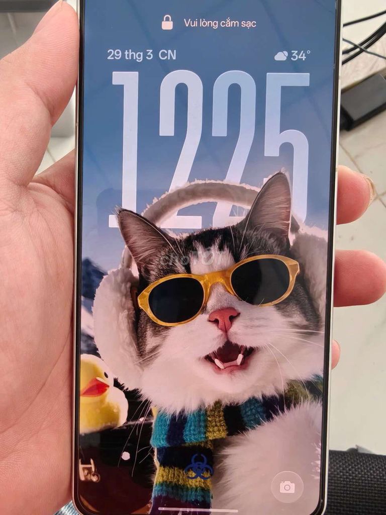 Realme GT6 256GB Trắng Bể kính lưng. Mua bán Điện thoại tại Huyện Tân Hưng Long An được đăng bởi Khánh hình 1