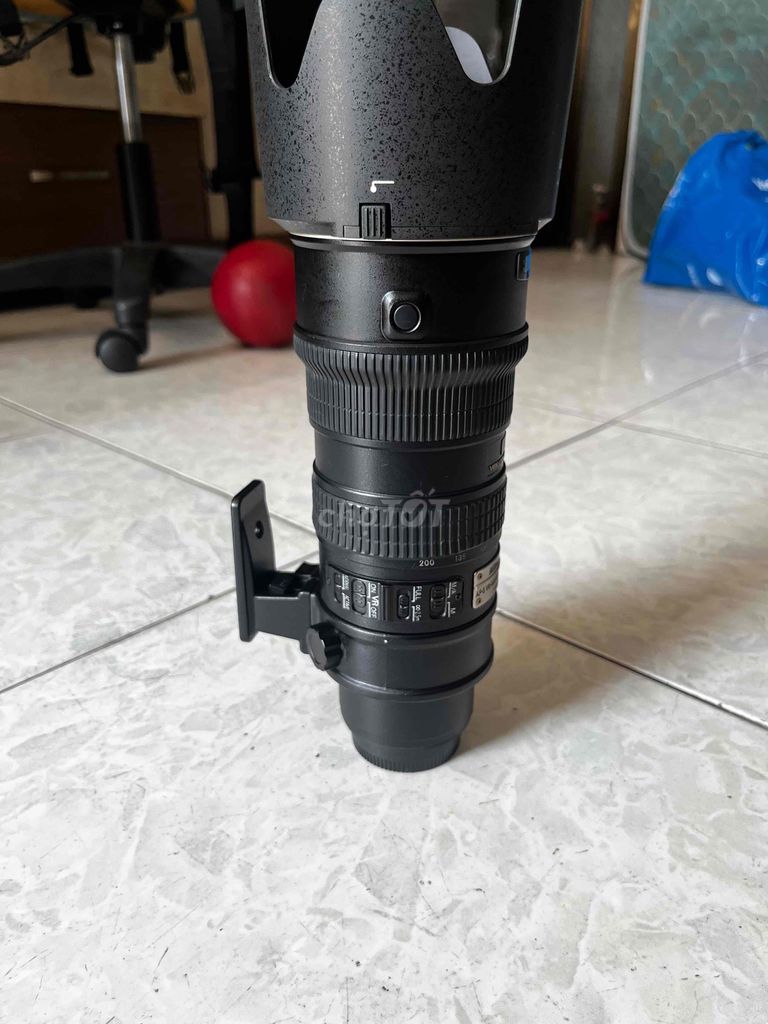 Ống kính Nikon 70-200 F2.8 VR Đen Đã sử dụng. Mua bán Máy ảnh, Máy quay tại Quận Tân Phú Tp Hồ Chí Minh được đăng bởi Tấn Anh  hình 1