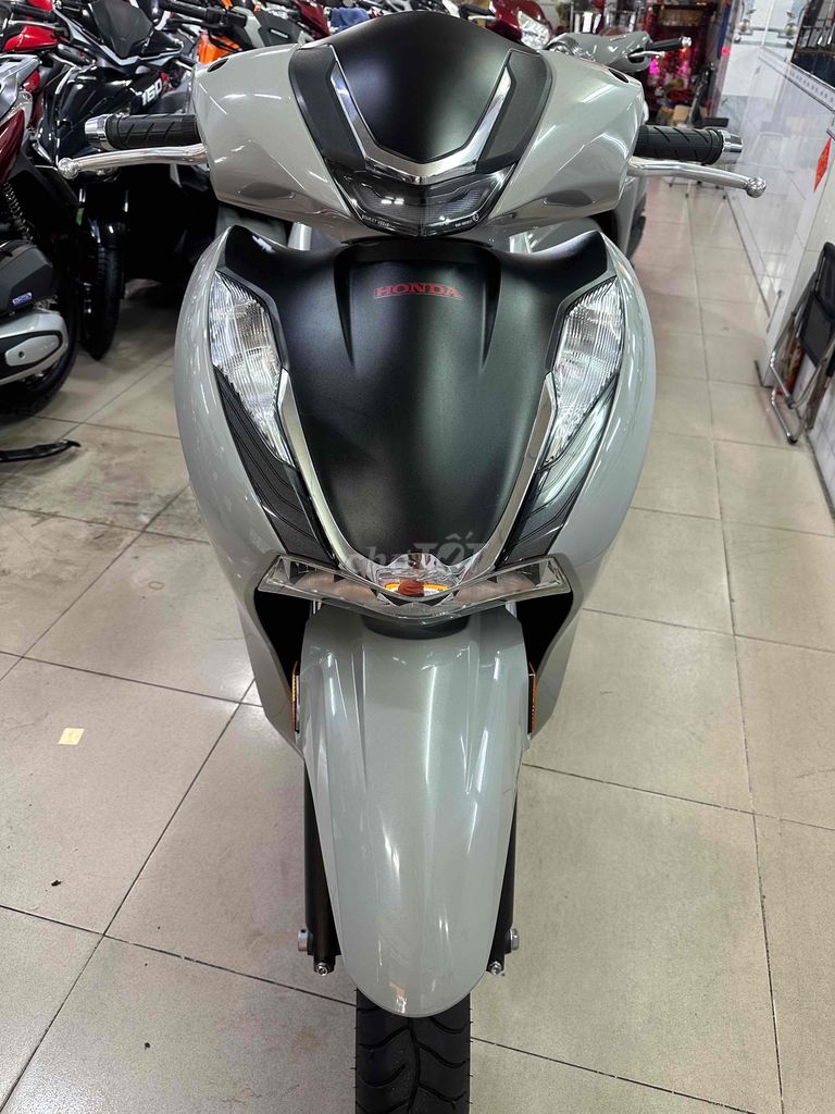 sh 350cc mua 2023 chạy 7 ngàn km mới 99% zin 100%