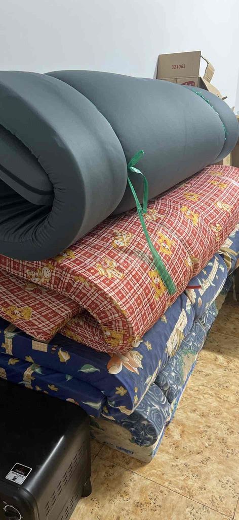 Nệm cao su Vạn Thành 1m4. Mua bán Giường, chăn ga gối nệm tại Thành phố Đà Lạt Lâm Đồng được đăng bởi Tram Ong hình 1