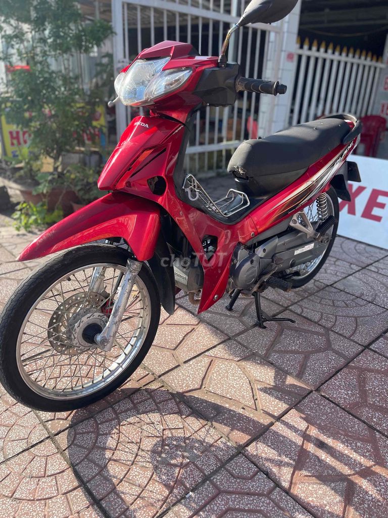 Honda Blade 2018 Đỏ máy nguyên zin biển 69. Mua bán Xe máy tại Quận Cái Răng Cần Thơ được đăng bởi CẦM ĐỒ TRUNG TÍN  hình 3