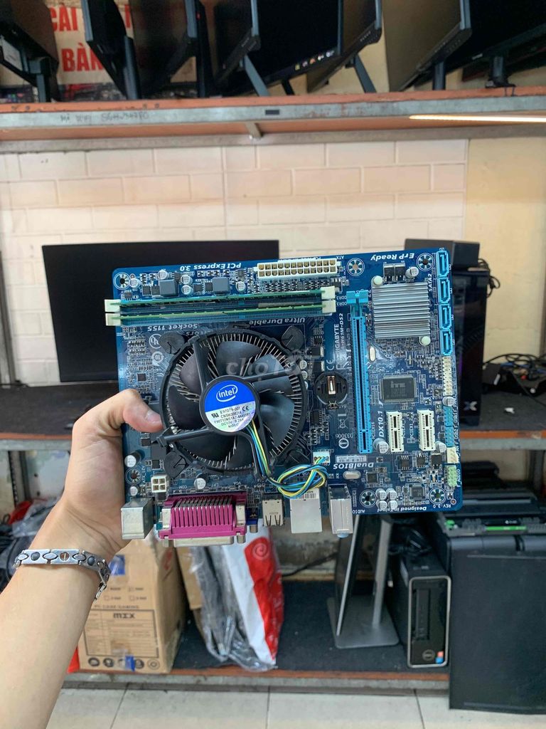 Mainboard Gigabyte H61 Zin Hàng Đẹp. Mua bán Linh kiện (RAM, Card...) tại Quận Phú Nhuận Tp Hồ Chí Minh được đăng bởi tiến tài 770 nguyễn kiệm p4 quận phú nhuận hình 1