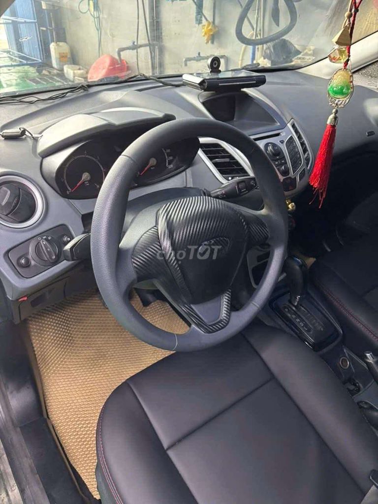 2011 1.6 AT Hatchback - 115000 km. Mua bán Ô tô tại Thành phố Quảng Ngãi Quảng Ngãi được đăng bởi sơn hình 8