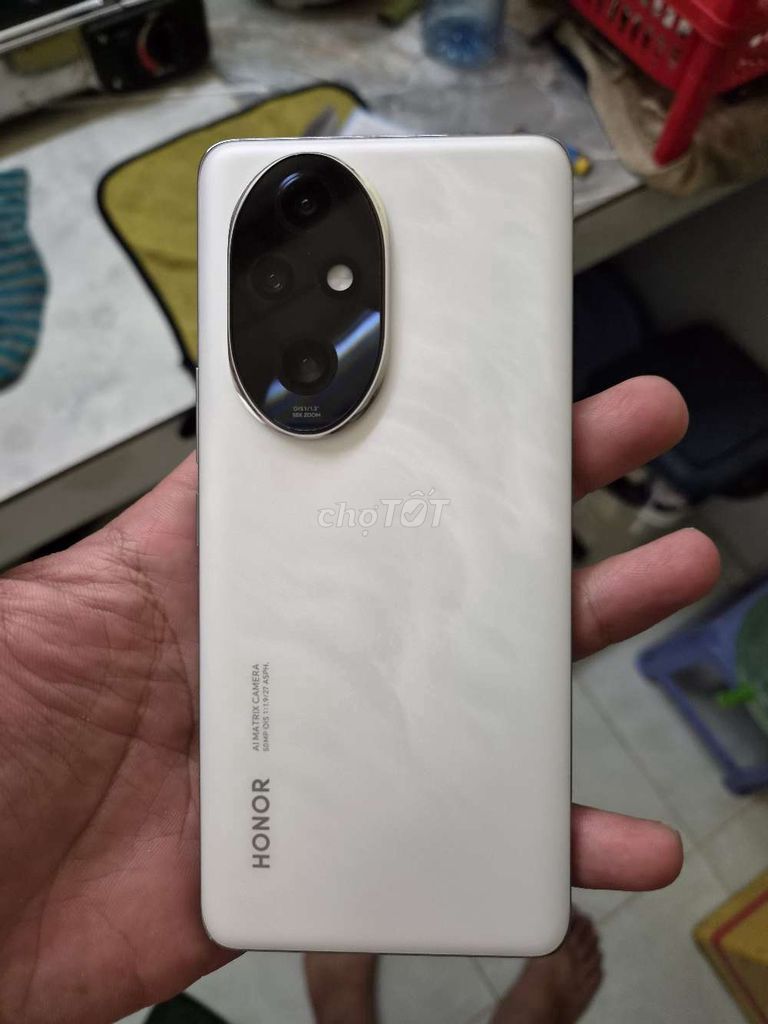 Honor 200 Pro 512GB Trắng. Mua bán Điện thoại tại Huyện Nhà Bè Tp Hồ Chí Minh được đăng bởi Nhí Lê hình 1