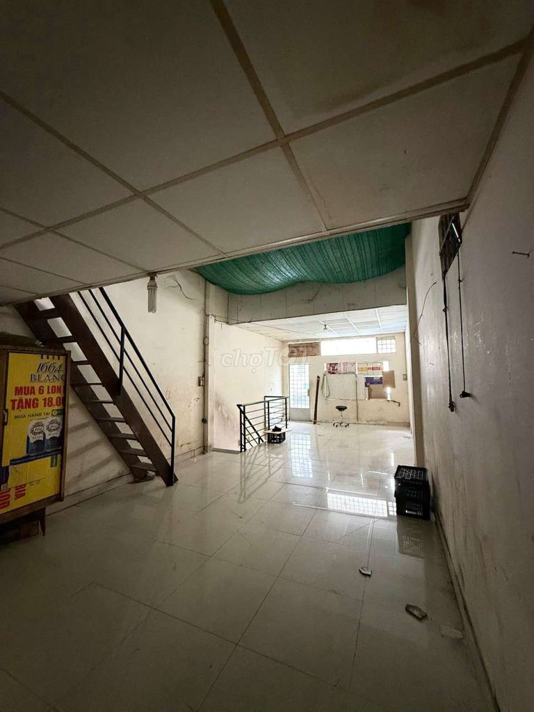 CHO THUÊ NHÀ NGUYÊN CĂN MBKD NGAY CHỢ SẦM UẤT. DT 4×10 CÓ 1PN,1WC