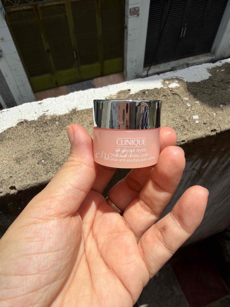 Kem dưỡng mắt Clinique 5ml giảm thâm bọng mắt. Mua bán Phụ kiện thời trang khác tại Quận 1 Tp Hồ Chí Minh được đăng bởi sóc ngầu hình 1