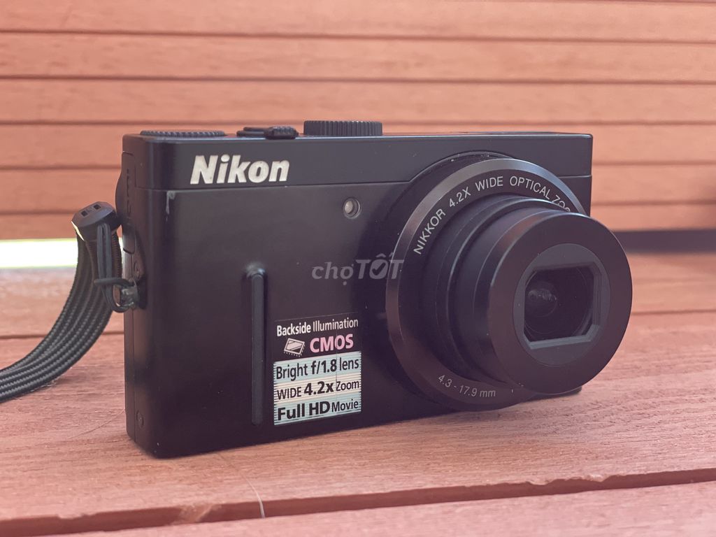 Full bộ máy ảnh Compact Nikon Coolpix P300