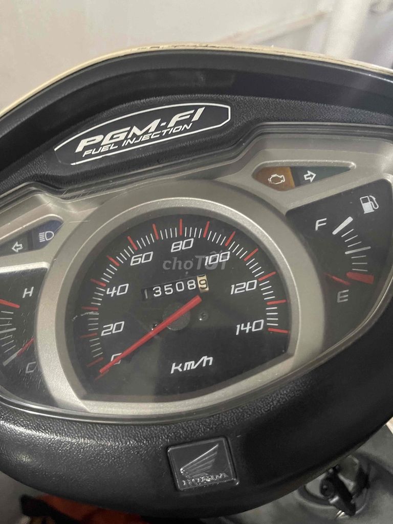 Nhà Em Bán 2 Xe Lead Biển Hà Nội Máy Zin Êm Ru2011. Mua bán Xe máy tại Quận Hoàng Mai Hà Nội được đăng bởi Tuấn Giang hình 3