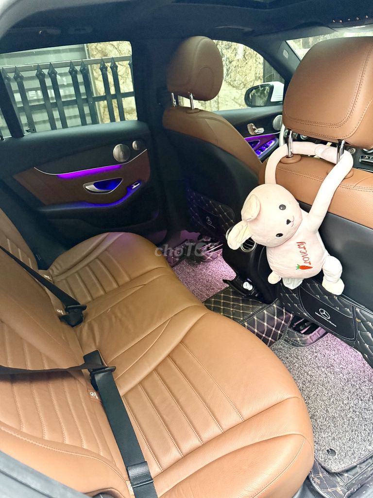 Mercedes Benz GLC 2022 300 4Matic - 42000 km. Mua bán Ô tô tại Quận Nam Từ Liêm Hà Nội được đăng bởi Nguyễn thị hoa hình 8