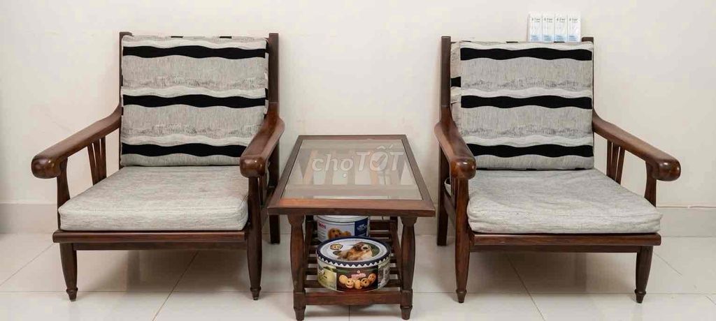 Bộ bàn ghế gỗ kính Vintage. Mua bán Bàn ghế tại Quận Bình Thạnh Tp Hồ Chí Minh được đăng bởi Lê Huỳnh Hồng Hạnh hình 1