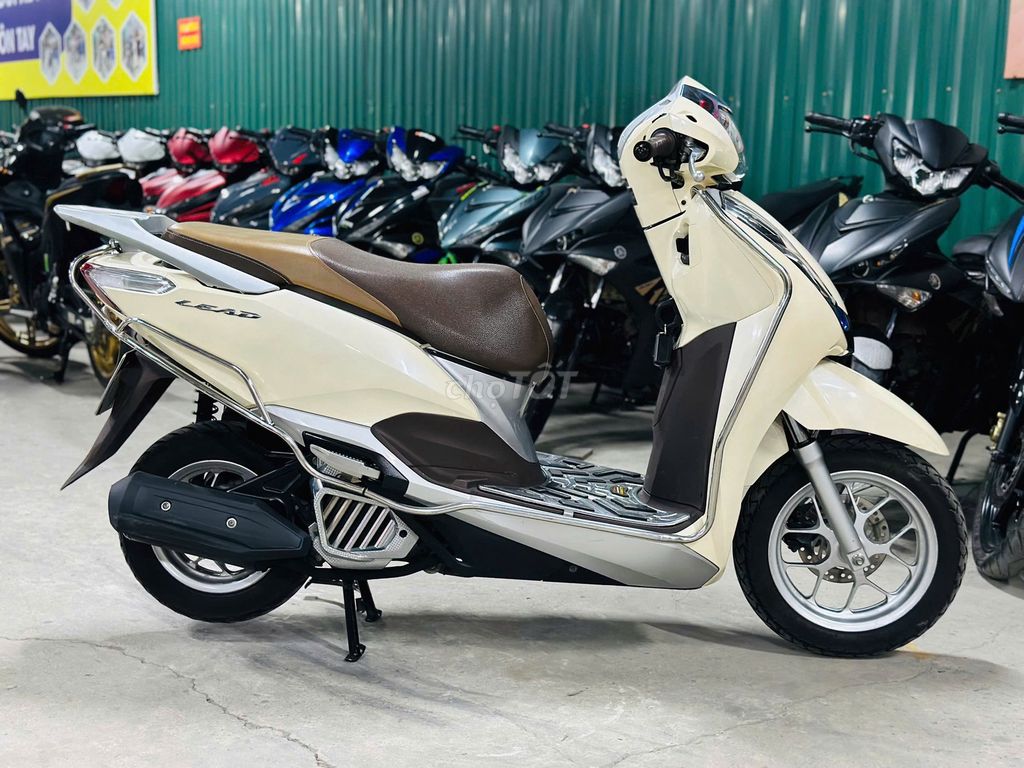 XE MÁYTHANH TÙNG_HONDA LEAD 125 VÀNG BE 2022. Mua bán Xe máy tại Quận Bắc Từ Liêm Hà Nội được đăng bởi THANH TÙNG hình 4