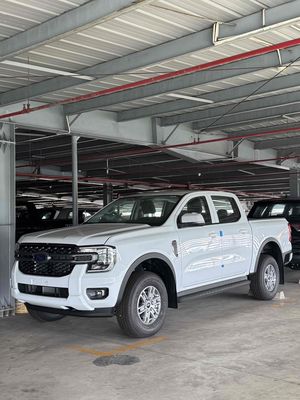 Ford Ranger 2025 XLS 2.0L 4x4 AT. Mua bán Ô tô tại Quận Tân Phú Tp Hồ Chí Minh được đăng bởi Công Xe Ford Cũ và Mới