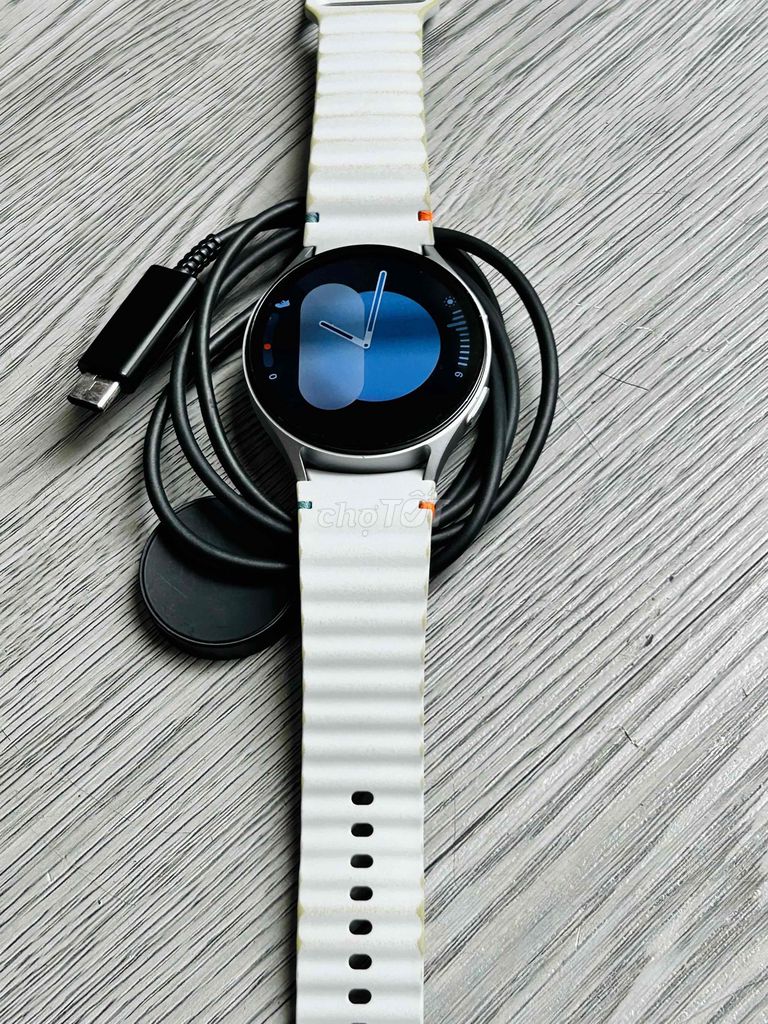 Samsung Watch 7 Xám 44mm. Mua bán Thiết bị đeo thông minh tại Quận Tân Phú Tp Hồ Chí Minh được đăng bởi Công nghệ di động Apple Watch Samsung Tai nghe hình 1