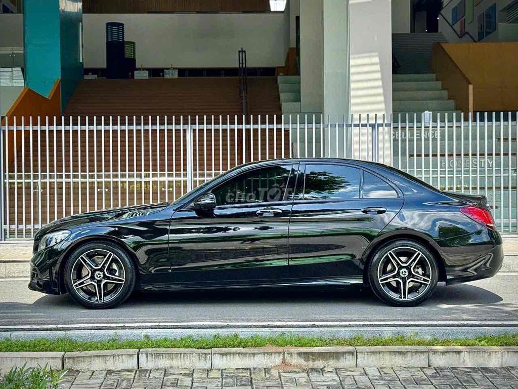 Mercedes-C300 Đen Chỉ Bảo Dưỡng Tại Hãng, 1 tỷ 2. Mua bán Ô tô tại Quận 7 Tp Hồ Chí Minh được đăng bởi Nam Khôi hình 3
