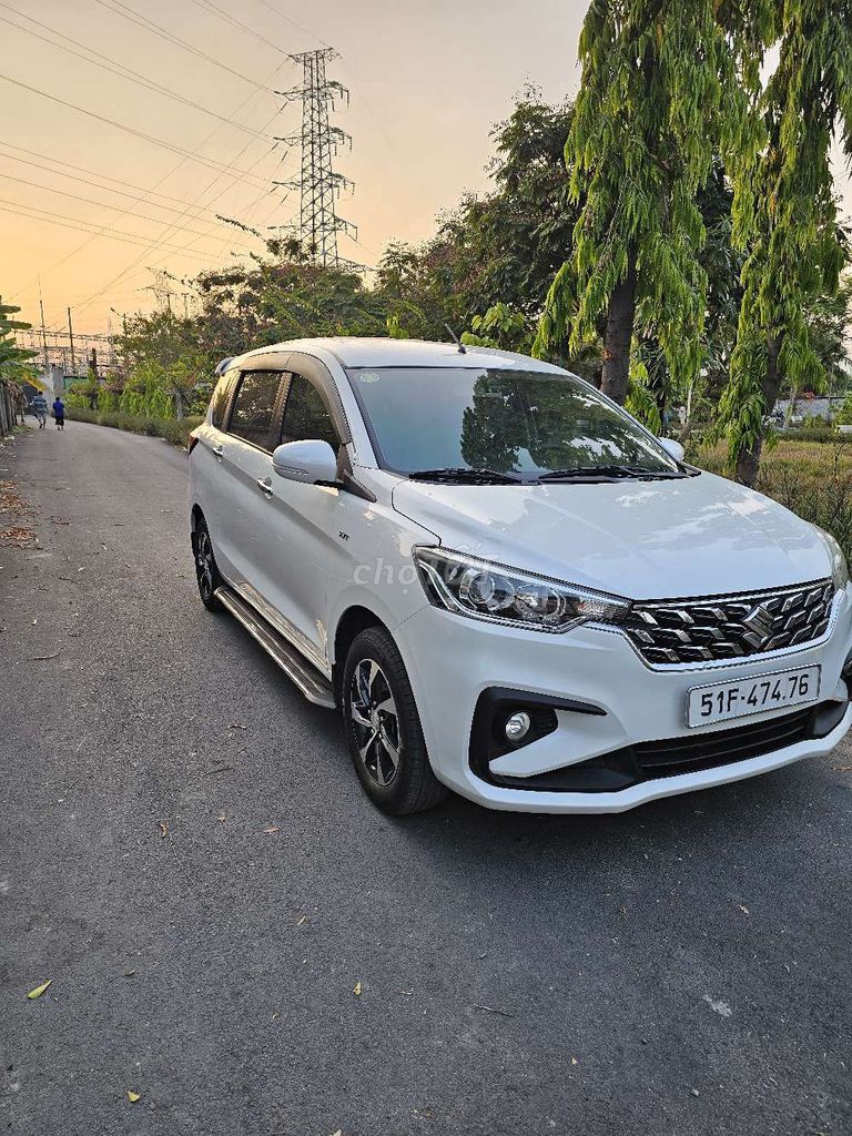Suzuki Ertiga Hybrid 2022 Trắng