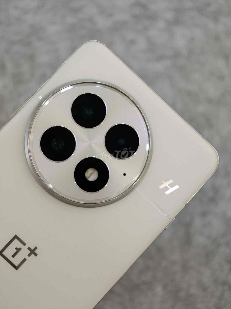 OnePlus 13 12/256. Mua bán Điện thoại tại Quận Ninh Kiều Cần Thơ được đăng bởi Nguyễn Toàn hình 1