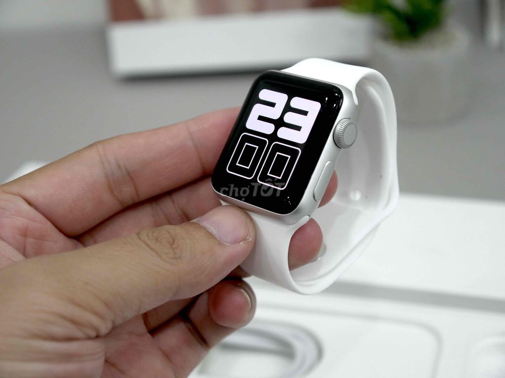 Apple Watch Series 3 38mm Trắng 99%. Mua bán Thiết bị đeo thông minh tại Quận Gò Vấp Tp Hồ Chí Minh được đăng bởi KHÁNH HUNTER hình 6