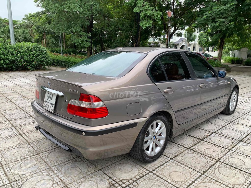 Em cần bán BMW 318 2.0 bản sport máy số đại chất. Mua bán Ô tô tại Quận Hà Đông Hà Nội được đăng bởi Vạn Phúc hình 14