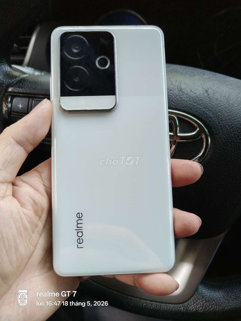 Realme GT6 256GB trắng keng giao lưu. Mua bán Điện thoại tại Quận Đống Đa Hà Nội được đăng bởi Anh Huy hình 1