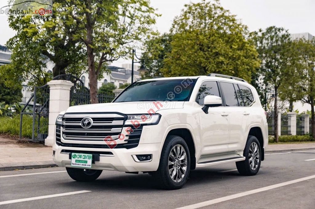 LAND CRUISER LC300. Mua bán Ô tô tại Quận Long Biên Hà Nội được đăng bởi Phạm Văn Vương hình 4