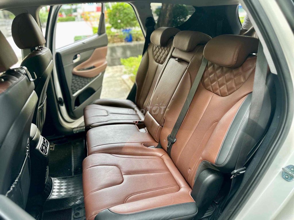 Hyundai Santafe 2.5 xăng cao cấp 2023 màu trắng. Mua bán Ô tô tại Quận Cầu Giấy Hà Nội được đăng bởi Cao Quý hình 16