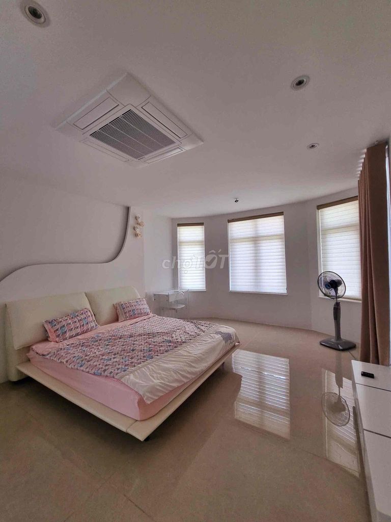 Вилла в Анвьен, Нячанг, 4 спальни, с мебелью
