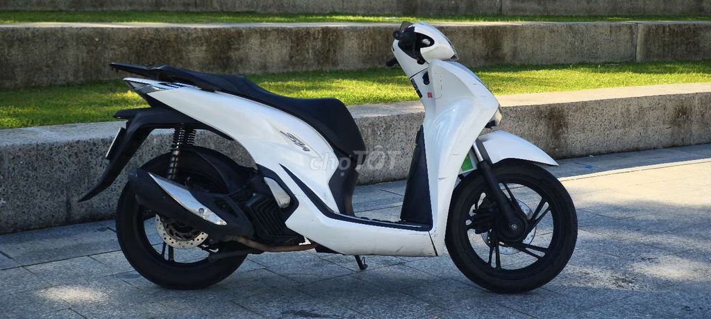 Honda SH 2022 г/н 43 1 владелец продам или обмен на другой