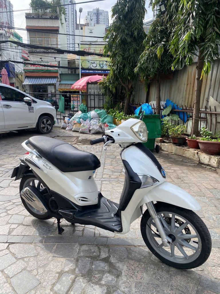 Xe piaggio Liberty fi. Mua bán Xe máy tại Quận 7 Tp Hồ Chí Minh được đăng bởi trình minh sơn hình 1