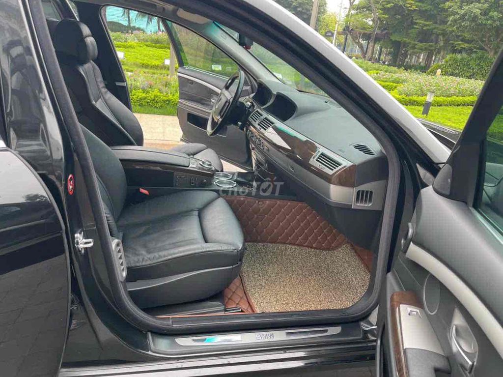 BÁN BMW 750Li ĐK 2008 MỚI NHẤT VIỆT NAN ***. Mua bán Ô tô tại Quận Long Biên Hà Nội được đăng bởi Em Minh hình 14