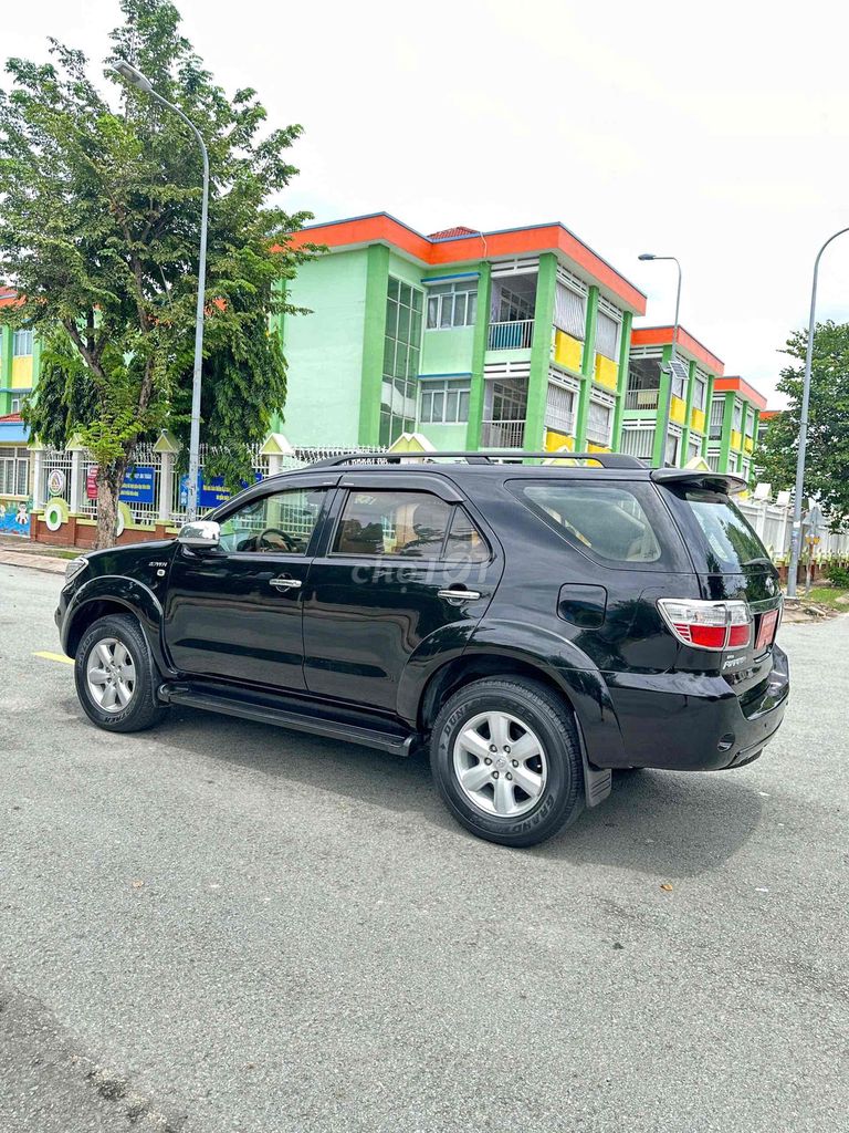 Toyota Fortuner 2010 2.7V 4x4 AT -. Mua bán Ô tô tại Quận 1 Tp Hồ Chí Minh được đăng bởi AUTO 380 hình 8
