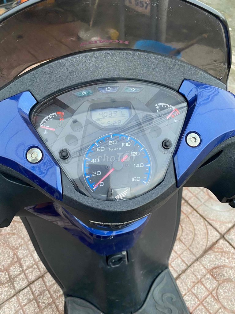 cầm đồ thanh lý. Mua bán Xe máy tại Thành phố Dĩ An Bình Dương được đăng bởi Hoang van thu hình 11