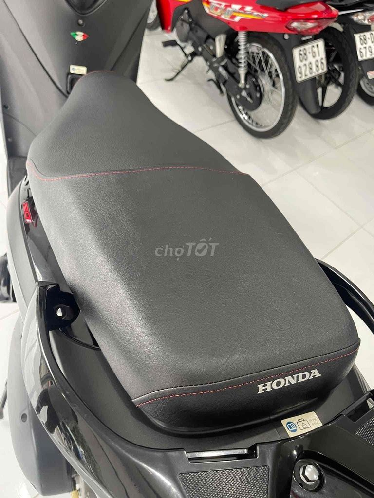 Honda SH 150i Ý Đen nhám. Mua bán Xe máy tại Huyện Châu Thành Kiên Giang được đăng bởi Lợi hình 4