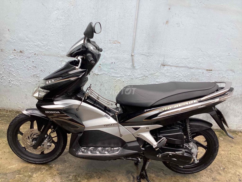 Honda Air Blade FI женский, оформлен на владельца