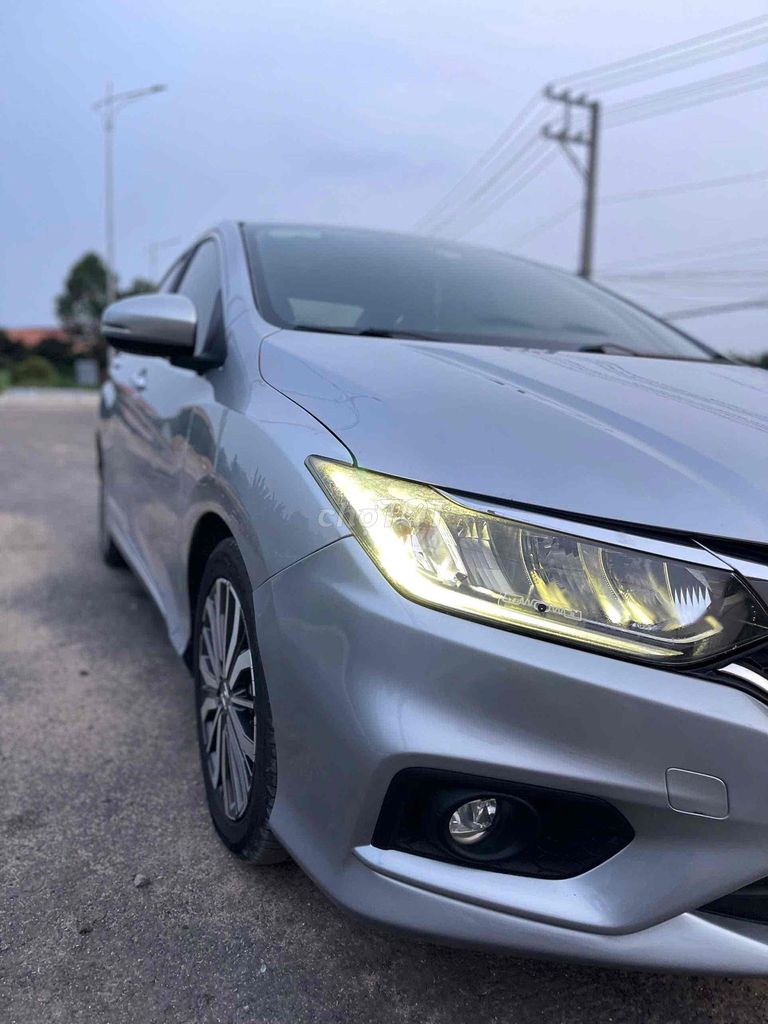 Honda City 2018 Top 74.000km Bạc. Mua bán Ô tô tại Thành phố Dĩ An Bình Dương được đăng bởi duyên hình 7