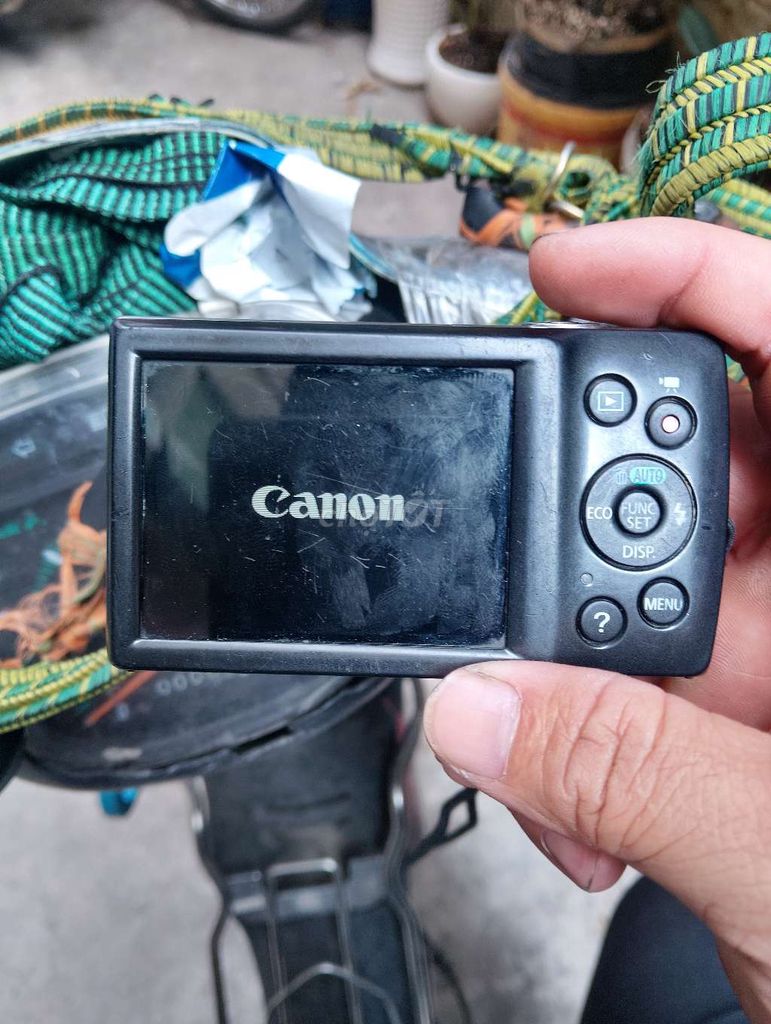 Máy ảnh Canon IXUS Đen Lỗi ống kính. Mua bán Máy ảnh, Máy quay tại Quận Tân Bình Tp Hồ Chí Minh được đăng bởi Wang long  hình 1