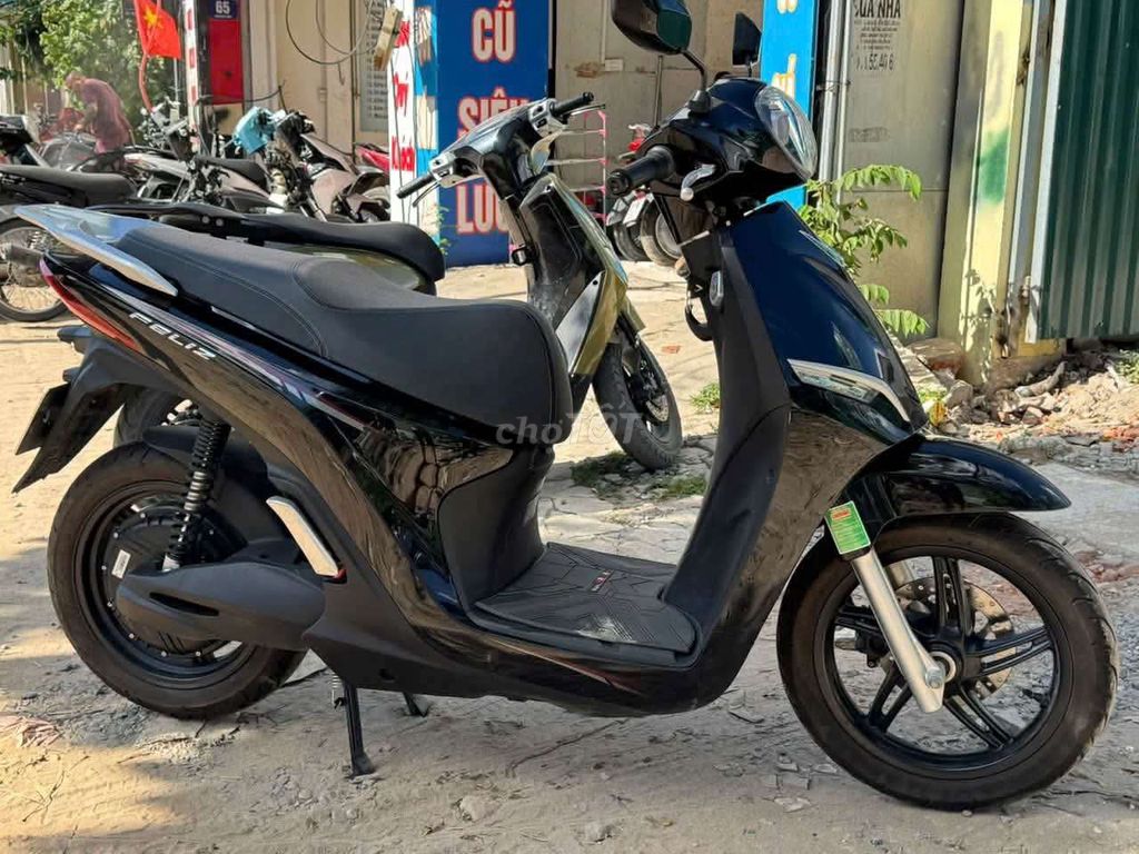 Xe máy điện VinFast Feliz II Đen