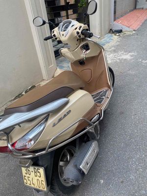 Bán xe HONDA Leat màu vàng ,. Mua bán Xe máy tại Quận Ba Đình Hà Nội được đăng bởi Tuấn anh