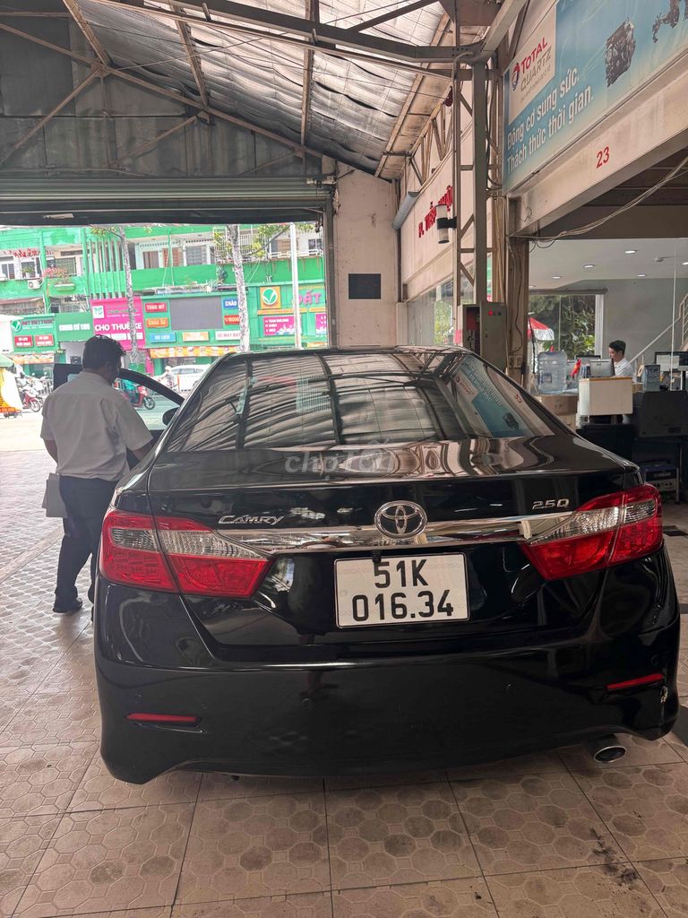 Toyota Camry 2014 Черная