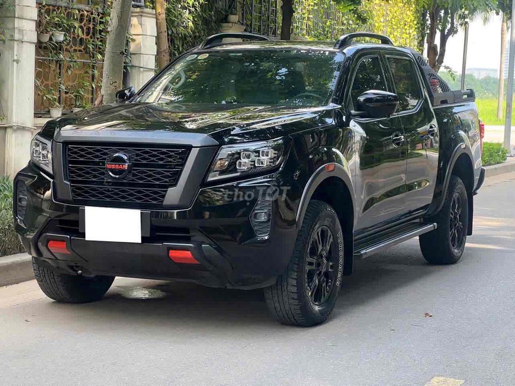 Nissan Navara Pro4X sx 2022 màu đen siêu đẹp. Mua bán Ô tô tại Quận Cầu Giấy Hà Nội được đăng bởi Cao Quý hình 2